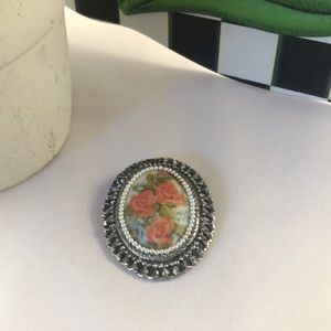 Vintage broche